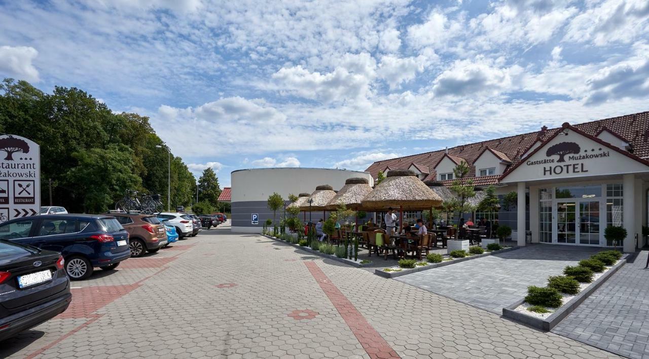 Hotel Muzakowski Łęknica Exterior foto